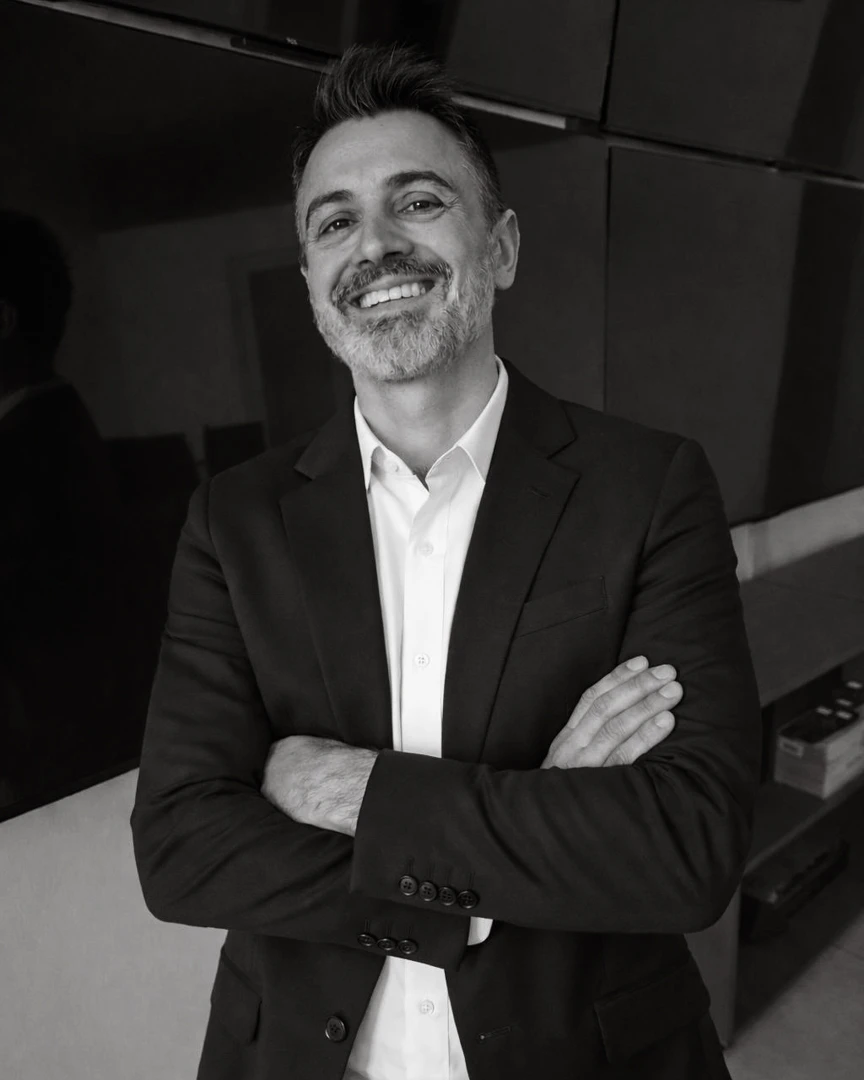 Vincenzo Saponaro 8 Vincenzo Saponaro Gestione commesse